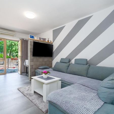 Apartment 50 Shades Of Grey โปเรช ภายนอก รูปภาพ